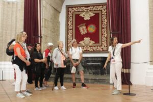Cordoba: Alcazar Guided Tour and Skip-the-Line Ticket - Inside the Palace-Fort: How the Catholic Monarchs’ World Shows Up