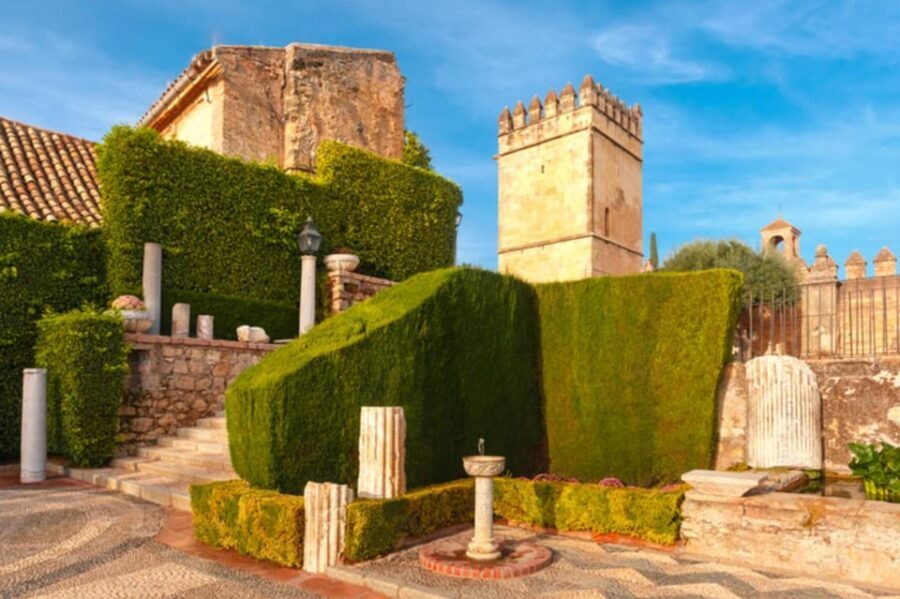 Cordoba: Alcazar of Christian Monarchs 1–Hour Guided Tour - Doña Leonor de Guzmán’s baths: Arab-style design from the 14th century