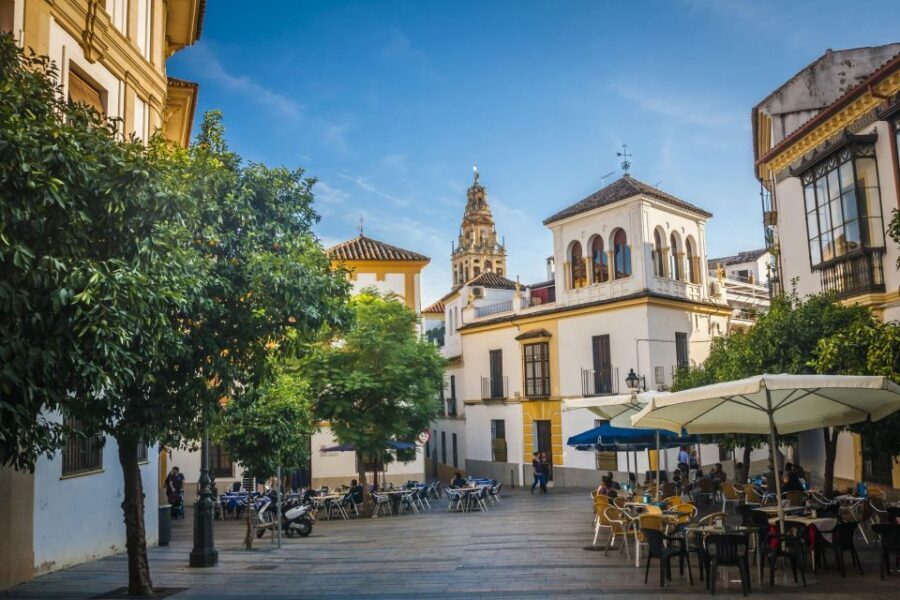 Cordoba City Tour on Your Phone: The Glory of Al-Andalus - Ending at the Roman Temple: easy finish, good exit point