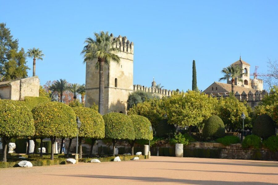 Cordóba: Gardens & Fortress of Catholic Monarchs Guided Tour - Key Points at a Glance