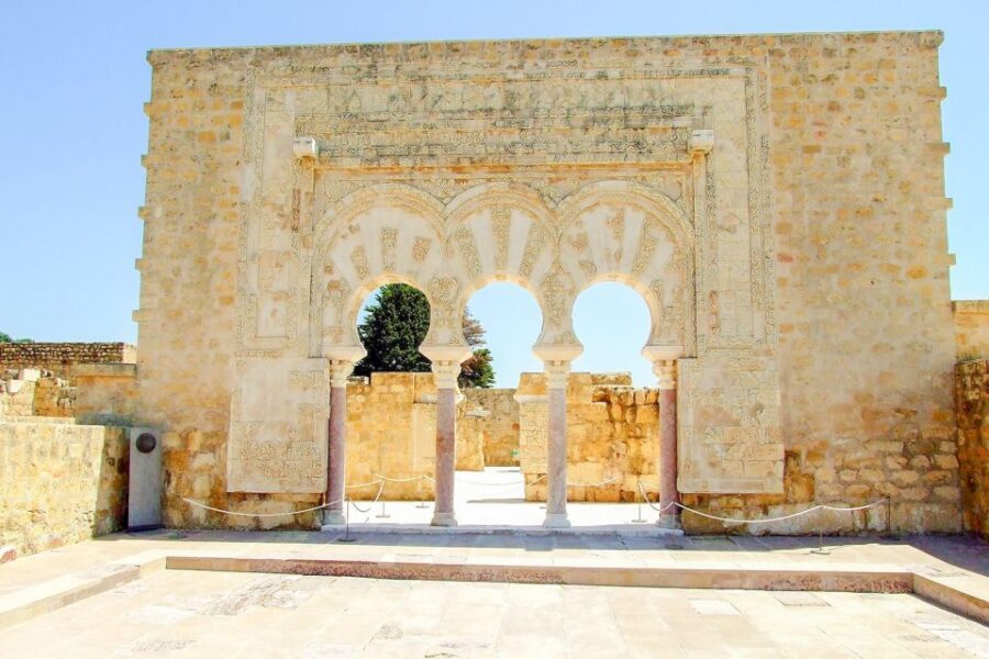 Córdoba: Guided Tour of Azahara Medina - Should you book Azahara Medina with a guide?