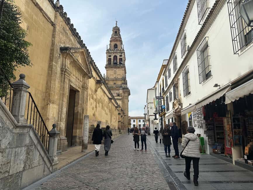 CORDOBA: GUIDED TOUR OF THE MOSQUE-CATHEDRAL OF CORDOBA WITHOUT QUEUES SPANISH - Where the tour begins: Patio de los Naranjos (and why that matters)