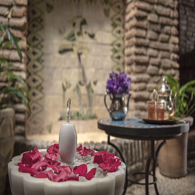 Córdoba: Hammam Al Ándalus Entry Ticket w/Optional Massage - What to bring (and what the hammam won’t)