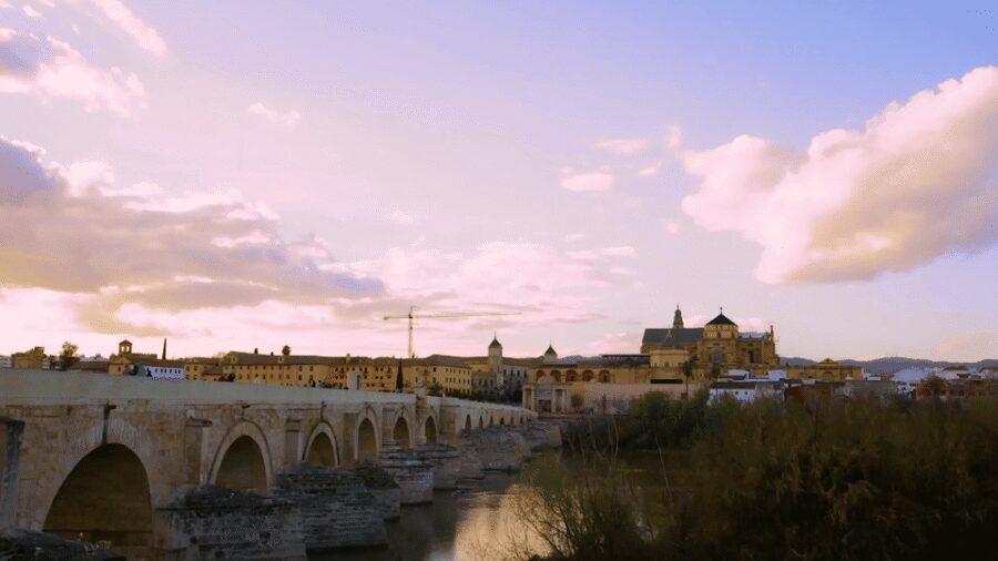 Cordoba: Historical Monuments of Cordoba City Walking Tour - Finish at the Mosque-Cathedral (Mezquita): the cathedral you can’t ignore