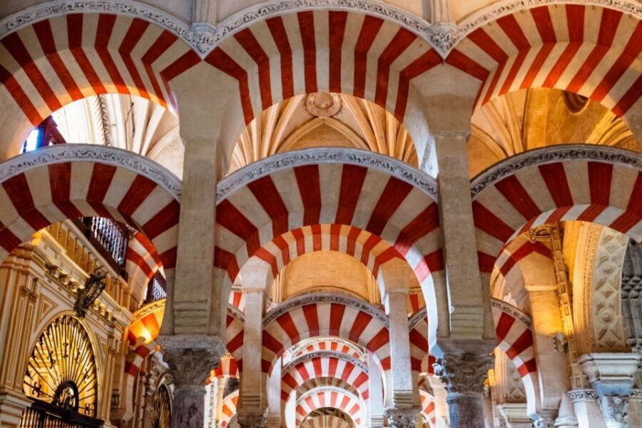 Cordoba: Jewish Quarter and Mosque 2–Hour Tour - Mondays and the Synagogue: One Choice You Won’t Get Here