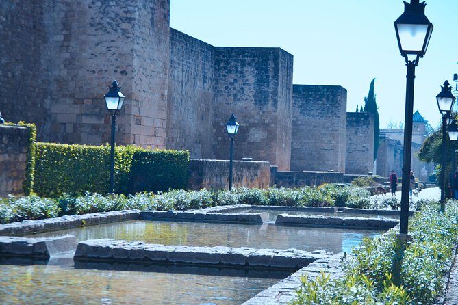 Cordoba Jewish Quartier Guided Tour - Calleja de la Hoguera and Cardenal Salazar Square: the Sefarad story on the street