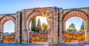 Córdoba: Medina Azahara 3-Hour Guided Tour - The archaeologist guide: what “specialist” really means on-site