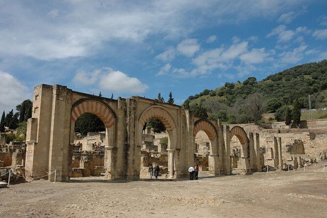 Córdoba: Medina Azahara Guided Tour - Salon Rico: where Abd-ar-Rahman III received guests