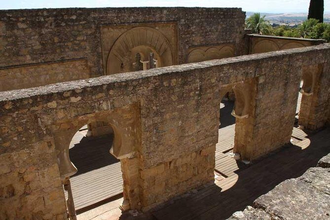 Córdoba: Medina Azahara Guided Tour - The small-group setup (and why 25 people feels right here)
