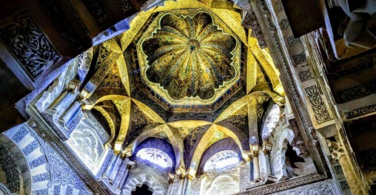 Córdoba: Mosque-Cathedral & Alcazar Guided Tour - The Mosque-Cathedral: columns, arches, and the building’s layered identity