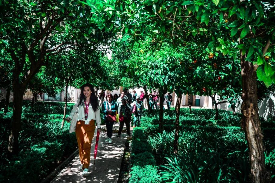 Córdoba: Mosque-Cathedral and Alcazar Tour - Guide style that makes or breaks historic sights