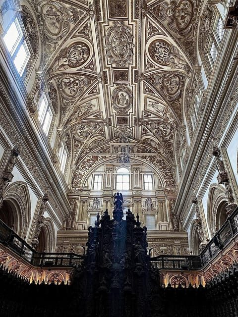 Córdoba: Mosque-Cathedral Guided Tour - Mosque-Cathedral Reality Check: One Building, Two Faith Stories