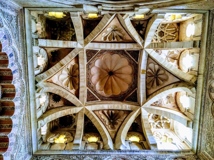 Córdoba: Mosque-Cathedral Guided Tour - Managing the Pace: What Happens During the 1 Hour to 70 Minutes