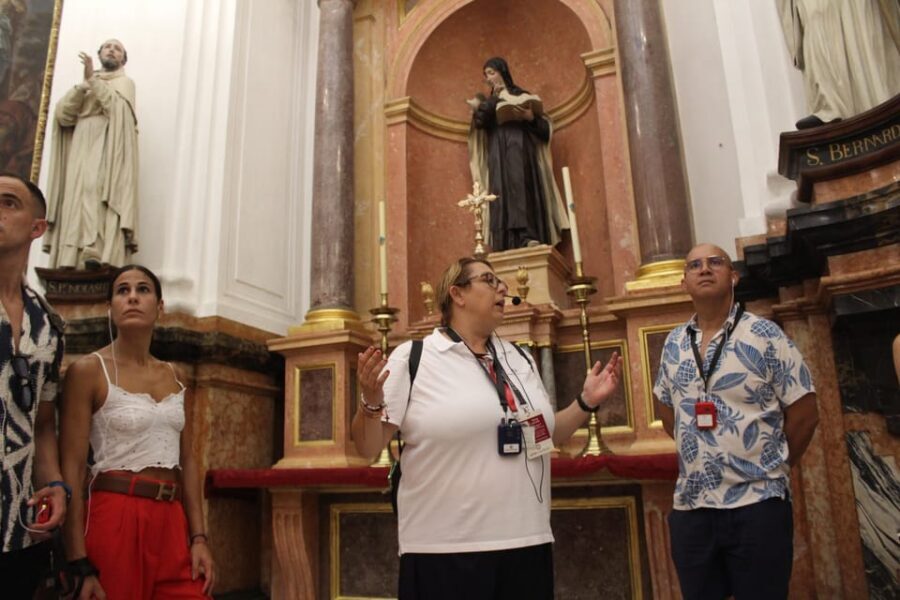 Cordoba Mosque-Cathedral: Skip-the-Line Guided Tour - Abd al-Rahman I: how the first mosque aimed high