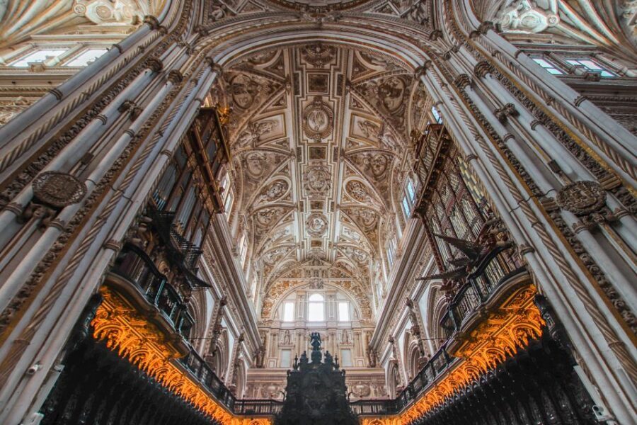Cordoba Mosque-Cathedral: Skip-the-Line Guided Tour - From mosque to cathedral: Fernando III and the Reconquista in context