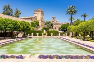 Córdoba Mosque, Jewish Quarter and Alcázar 3-Hour Tour - Start at the Alcázar de los Reyes Cristianos complex