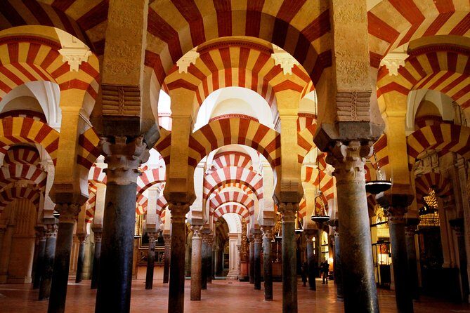 Cordoba Mosque & Jewish Quarter Guided Tour with tickets - Where the tour starts: a smart route for first-timers