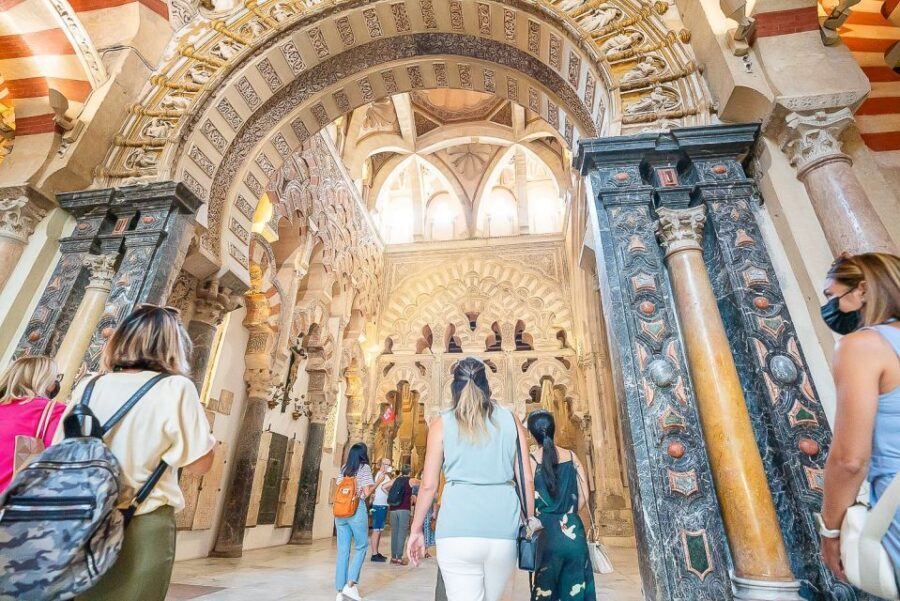 Córdoba: Skip-the-Ticket-Line Mosque-Cathedral Guided Tour - The Mezquita-Catedral in 75 minutes: why this tour works