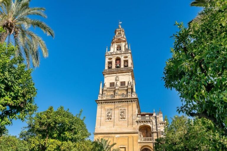 Córdoba: Skip-the-Ticket-Line Mosque-Cathedral Guided Tour - Entering the Mosque-Cathedral fast from Calle Cardenal Herrero