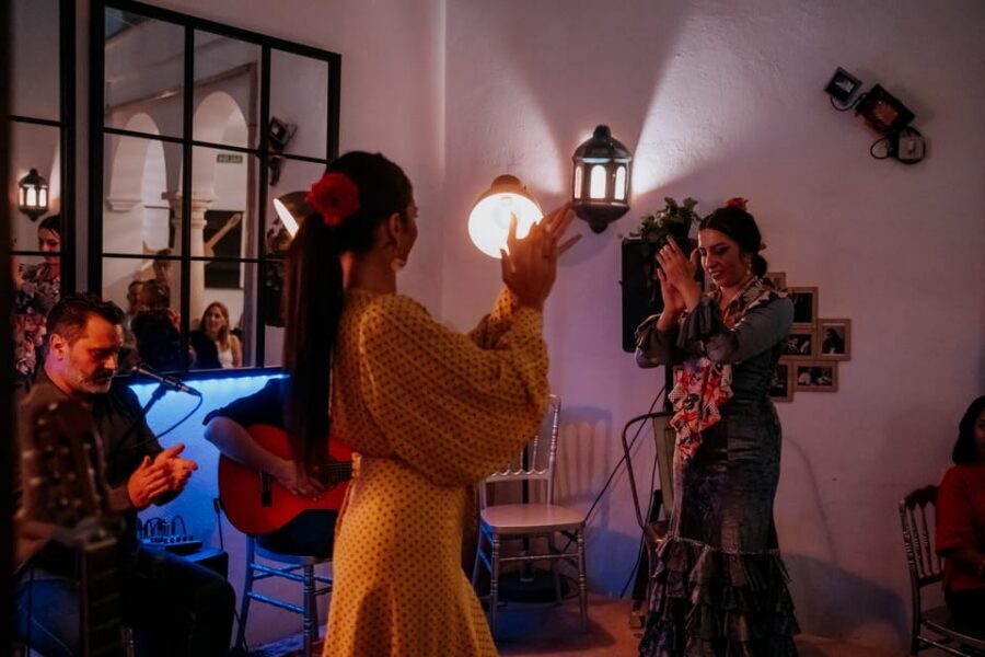 Córdoba: Tablao Flamenco at Doble de Cepa with Optional Meal - Optional meal: what Cordobese food you’ll be choosing