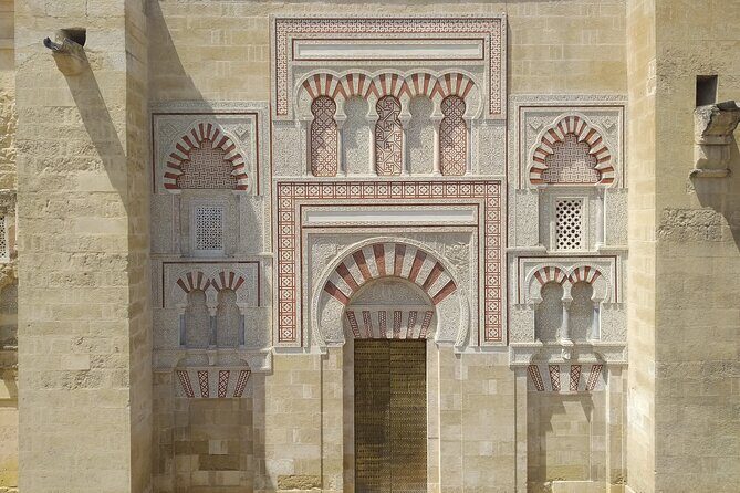 Cordoba tour Mosque-Cathedral & Jewish Quarter, max. 8 people - Stop 1: Mezquita Cathedral de Cordoba and the ten-century storyline
