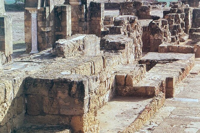 Guided tour of Medina Azahara in Spanish without Bus. Official Guides - Logistics that matter: timing, group size, and the weather factor