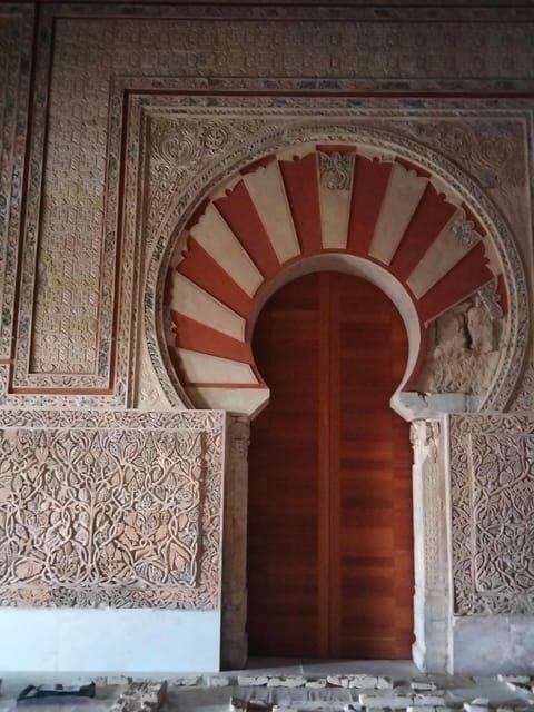 Guided tour of Medina Azahara only in french - Caliph’s Palace and royal rooms: what to look for on the walk