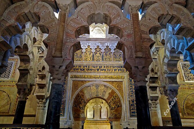 Guided tour of the Mosque-Cathedral of Cordoba in Spanish - Timing, staying power, and photo time after the guide
