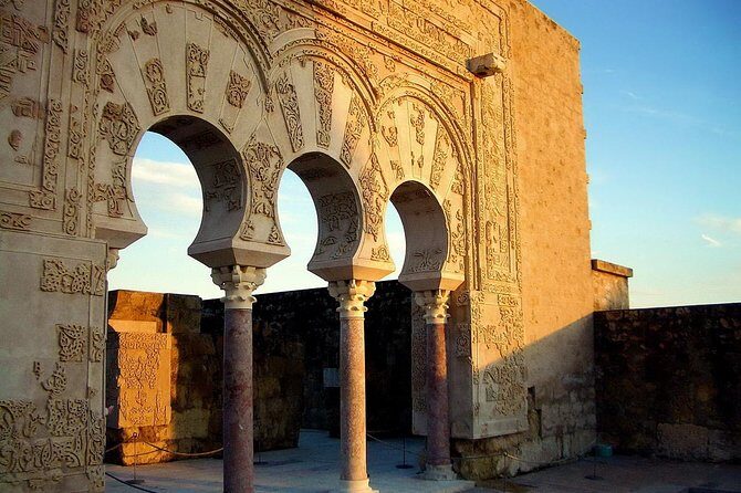 Medina Azahara guided tour from Córdoba - The shuttle ride: short transfer, smooth schedule
