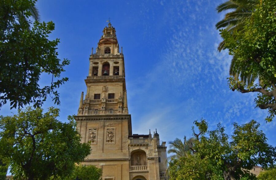 Mosque-Cathedral of Cordoba and Jewish Quarter Tour - What the Jewish Quarter walk adds: streets you can actually feel