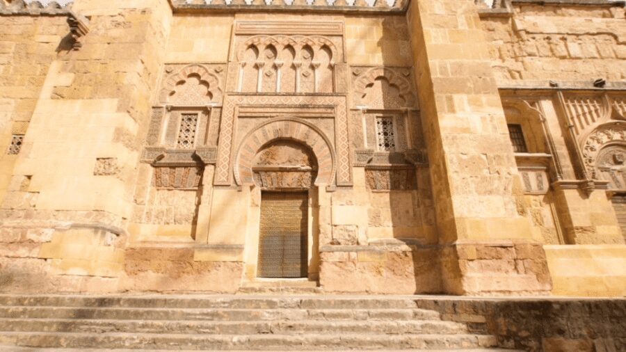 Mosque-Cathedral of Cordoba: Entry Ticket and Guided Tour - Why This Mosque-Cathedral Guided Tour Works So Well in 1 Hour
