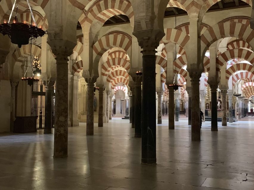 Mosque-Cathedral of Cordoba: Entry Ticket and Guided Tour - How the Tour Uses a Radio System (So You Don’t Miss the Key Points)
