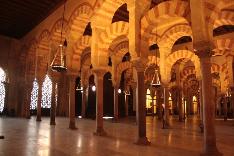 Mosque-Cathedral of Cordoba: Entry Ticket and Guided Tour - Dress Code and Practical Entry Tips (So You Don’t Get Stuck at the Door)