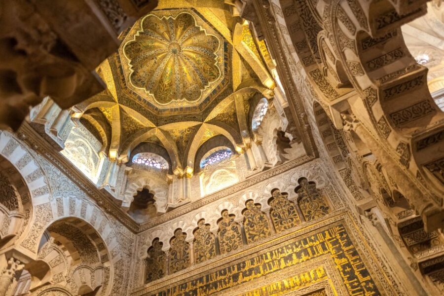 Mosque-Cathedral of Córdoba Guided Tour with Tickets - Group Size, Language Options, and Comfort