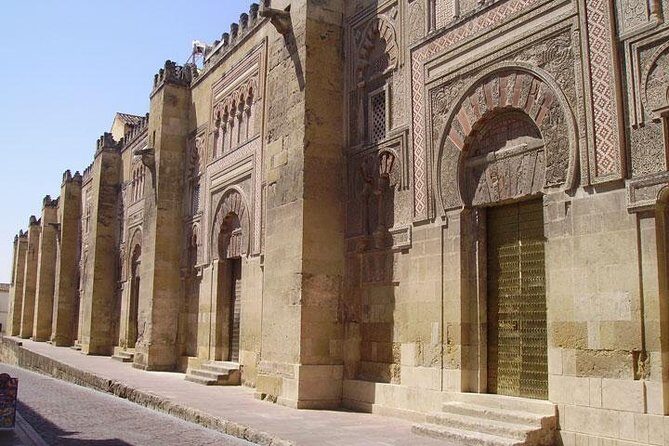 Mosque of Cordoba History Tour in English Tickets included - Mosque-Cathedral in one hour: why the guide matters