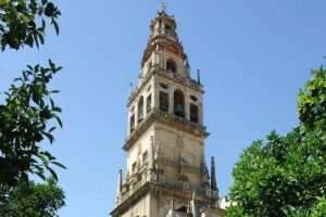 Private Full Day Tour of Cordoba & Medina Azahara with Hotel pick up & drop off - La Judería: a focused walk through Cordoba’s old quarter