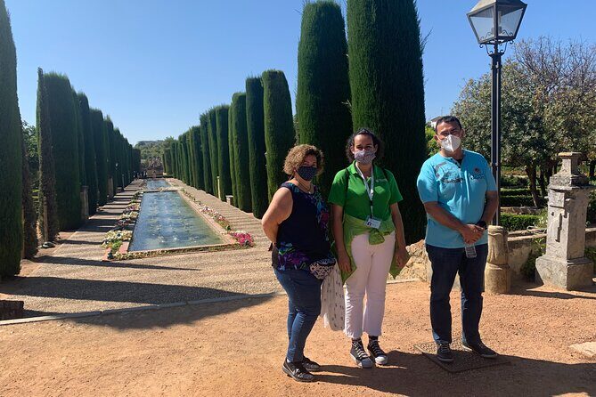 Private guided tour of the Alcazar de los Reyes Cristianos - Should you book the private Alcázar tour?