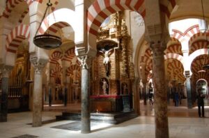 Private Tour of the Mosque-Cathedral and Jewish Quarter - Meeting at Fuente de Santa María: find the Olive Tree, then relax
