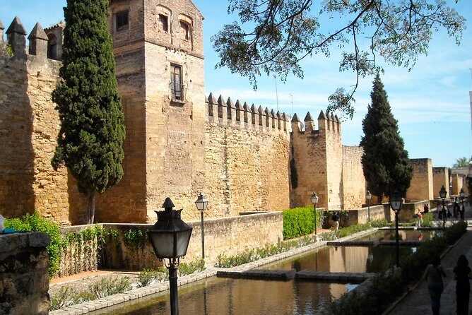 Private tourist route in Córdoba - Medina Azahara and Alcázar de los Reyes Cristianos: Pick Based on Your Mood