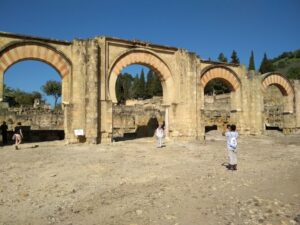 Tour bicicleta a Medina Azahara - The Free Museum Stop: Quick Context Before You See the Real Site