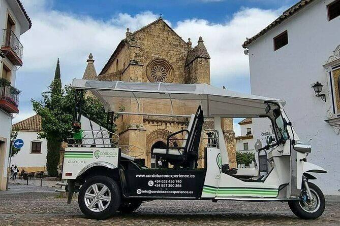 Tuk tuk route through Córdoba - Stop 3: Crossing the Roman Bridge (Via Augusta, Still Connecting for 20 Centuries)