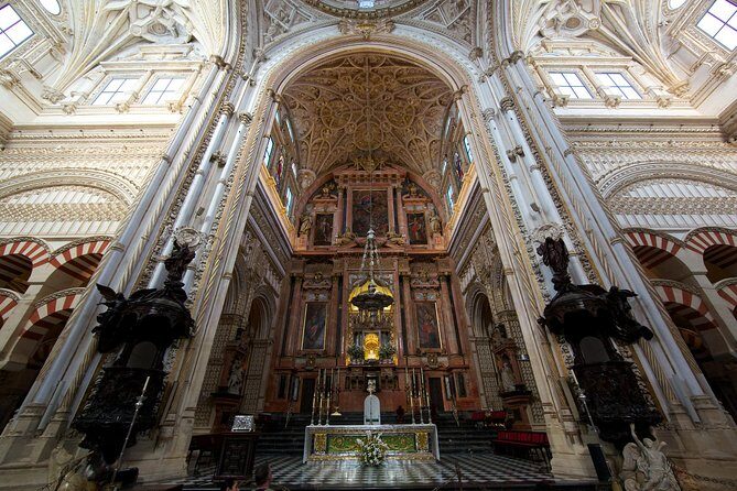 Visit in Spanish to the Cathedral Mosque. Does not include entrance ticket - Starting point near C. Cardenal Herrero: get your bearings fast